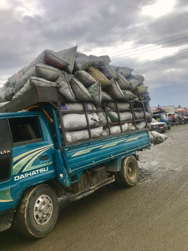 Camion Provenance de Dondon